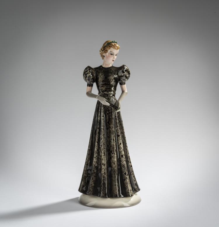 Bild 1 zu Objekt, Dame in grauem Kleid, um 1930, Stephan Dakon, Keramos, Wiener Kunst-Keramik und Porzellanmanufaktur, 156D 835