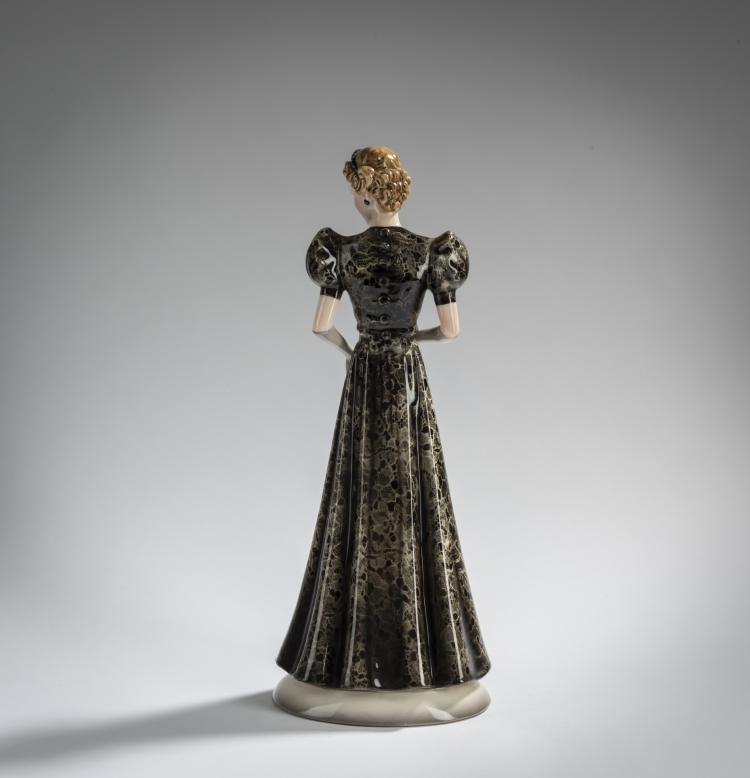 Bild 3 zu Objekt, Dame in grauem Kleid, um 1930, Stephan Dakon, Keramos, Wiener Kunst-Keramik und Porzellanmanufaktur, 156D 835