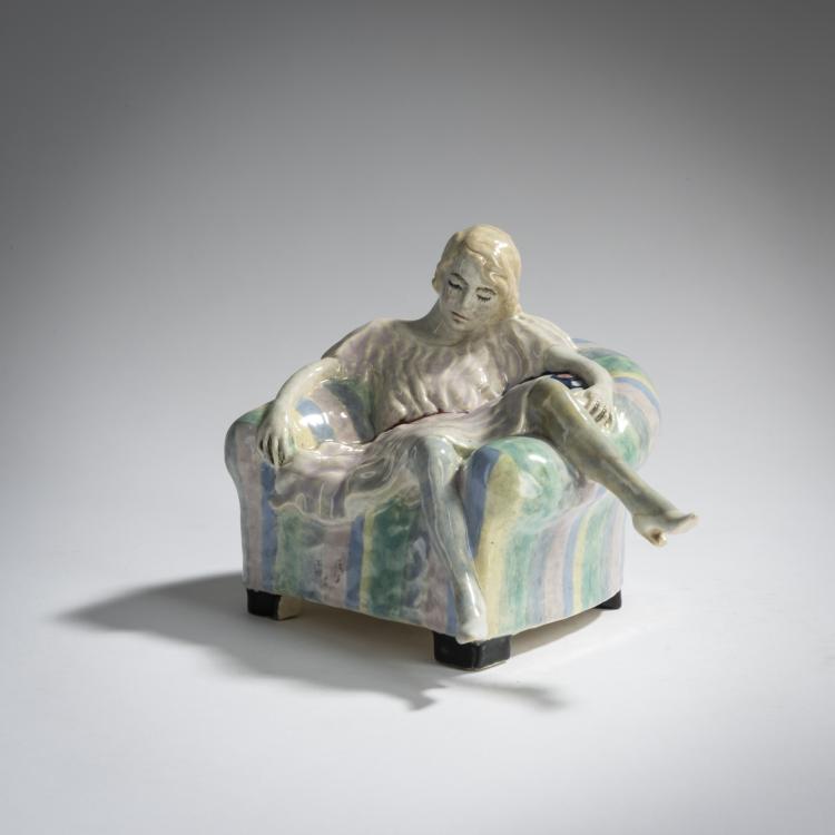 Bild 1 zu Objekt, 'Young girl lounging on an armchair', c. 1920, Eduard Klablena, Langenzersdorfer Keramik, 156D 841