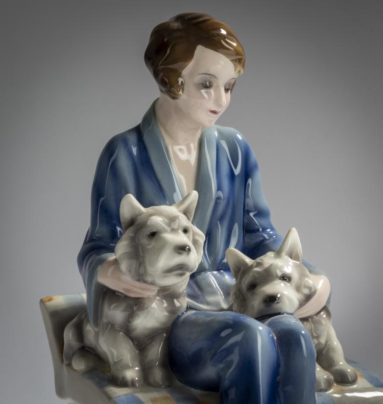 Bild 6 zu Objekt, 'Seated Lady with Two Dogs', c. 1930, Josef Lorenzl, Goldscheider, Friedrich, Wien, 156D 824