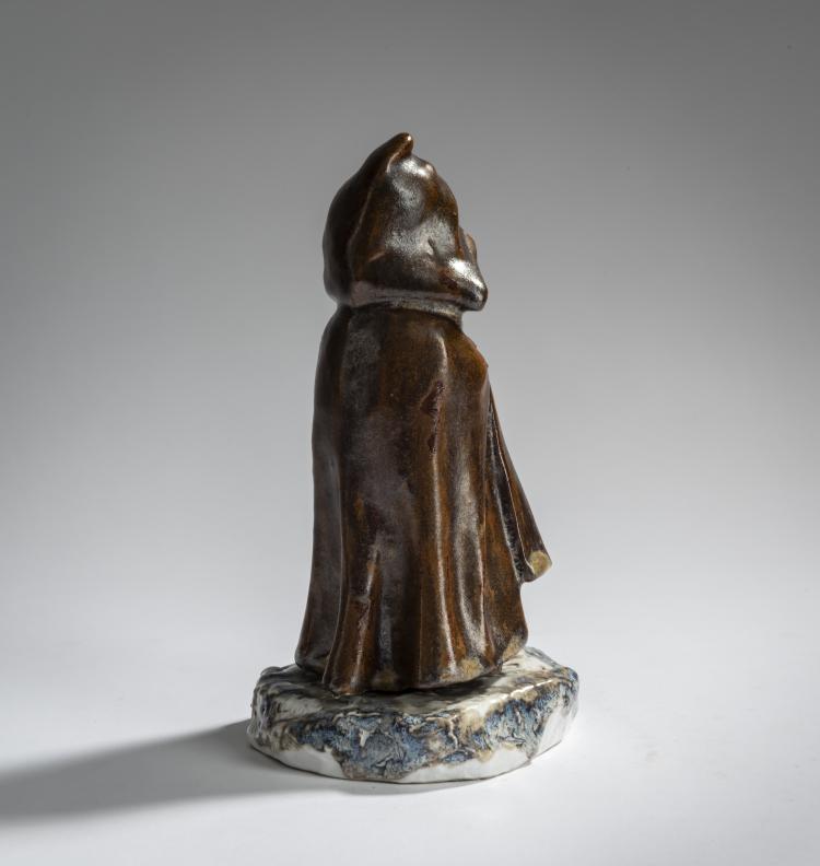 Bild 2 zu Objekt, Kind mit Umhang, um 1900, Lucien Charles Edouard Alliot, Dammouse, Albert Louis, S&egrave;vres, 156D 781