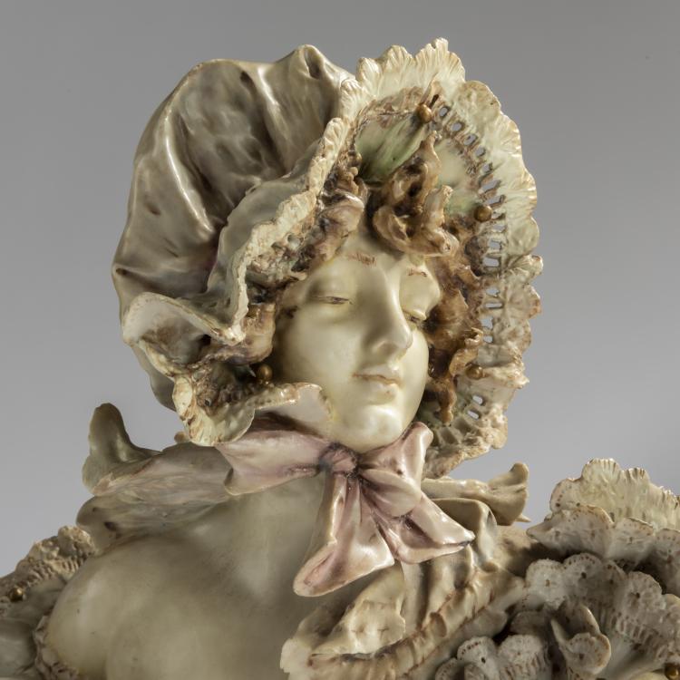 Bild 4 zu Objekt, Female bust, c. 1899, Eduard Stellmacher, Amphora-Werke Riessner, Stellmacher & Kessel, Turn-Teplitz, 156D 794