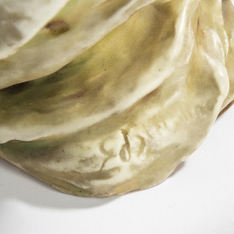 Bild 6 zu Objekt, Female bust, c. 1899, Eduard Stellmacher, Amphora-Werke Riessner, Stellmacher & Kessel, Turn-Teplitz, 156D 796