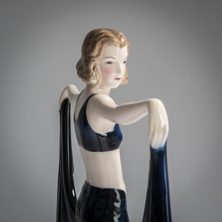 Bild 5 zu Objekt, 'Stehende T&auml;nzerin im langen Rock', um 1931, Josef Lorenzl, Goldscheider, Friedrich, Wien, 156D 825