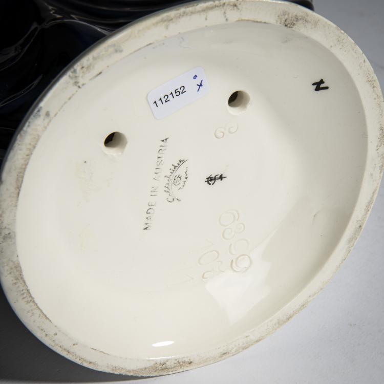 Bild 7 zu Objekt, 'Stehende T&auml;nzerin im langen Rock', um 1931, Josef Lorenzl, Goldscheider, Friedrich, Wien, 156D 825