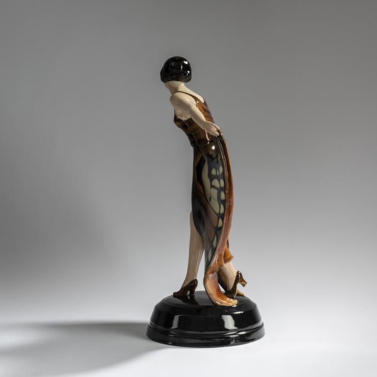 Bild 3 zu Objekt, 'Standing dancer in a butterfly dress', c. 1928, Josef Lorenzl, Goldscheider, Friedrich, Wien, 156D 820
