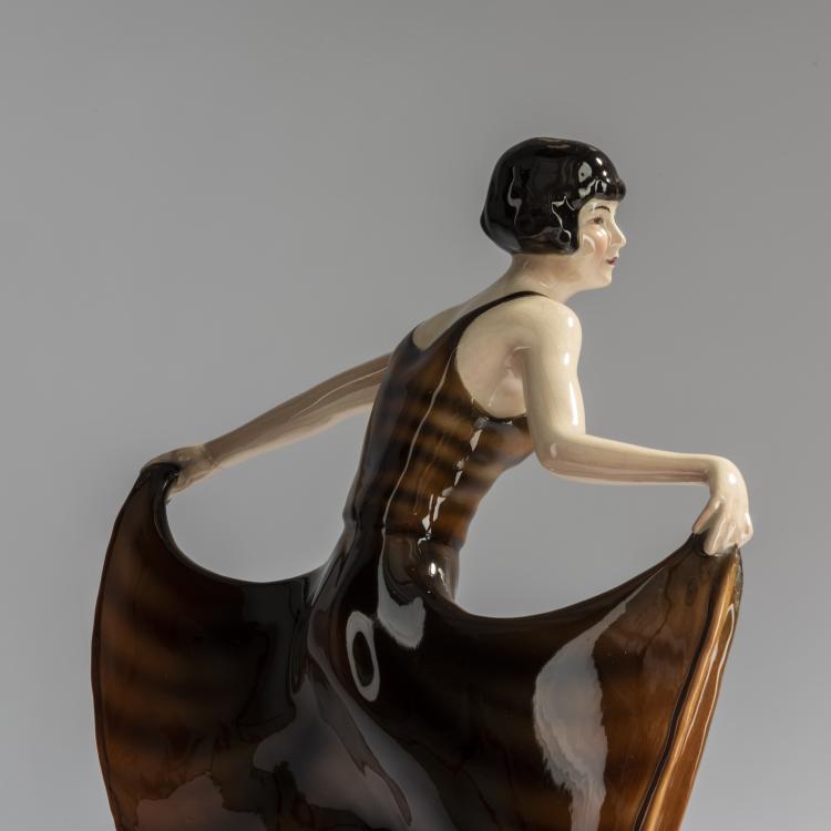 Bild 6 zu Objekt, 'Standing dancer in a butterfly dress', c. 1928, Josef Lorenzl, Goldscheider, Friedrich, Wien, 156D 820