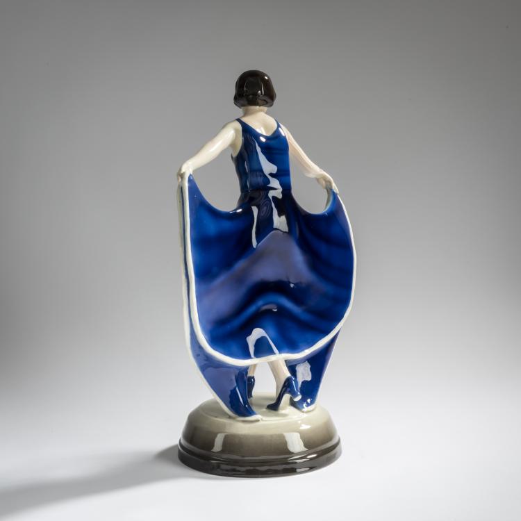 Bild 3 zu Objekt, 'Standing dancer in a butterfly dress', c. 1928, Josef Lorenzl, Goldscheider, Friedrich, Wien, 156D 821