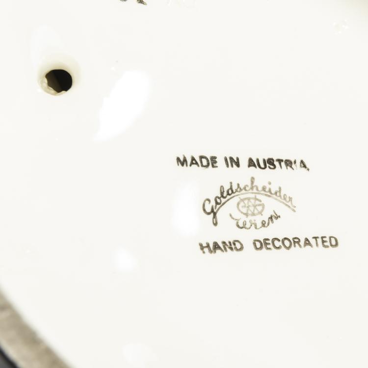 Bild 7 zu Objekt, 'Standing dancer in a butterfly dress', c. 1928, Josef Lorenzl, Goldscheider, Friedrich, Wien, 156D 821