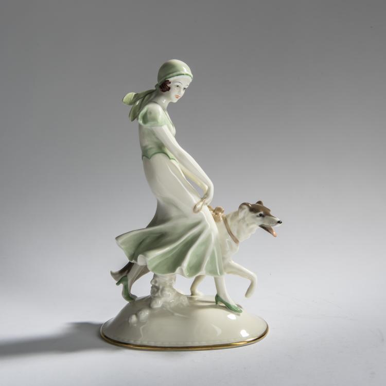 Hauptbild zu Objekt, M&auml;dchen mit Hund, um 1930, Fischer & Mieg, Pirkenhammer, 156D 778