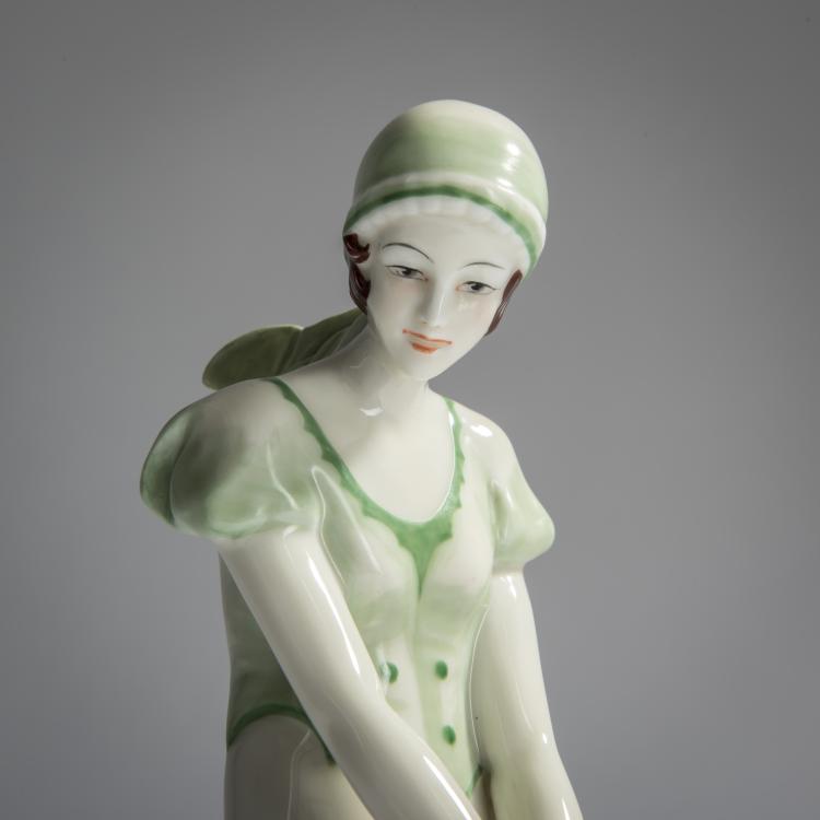 Bild 2 zu Objekt, M&auml;dchen mit Hund, um 1930, Fischer & Mieg, Pirkenhammer, 156D 778