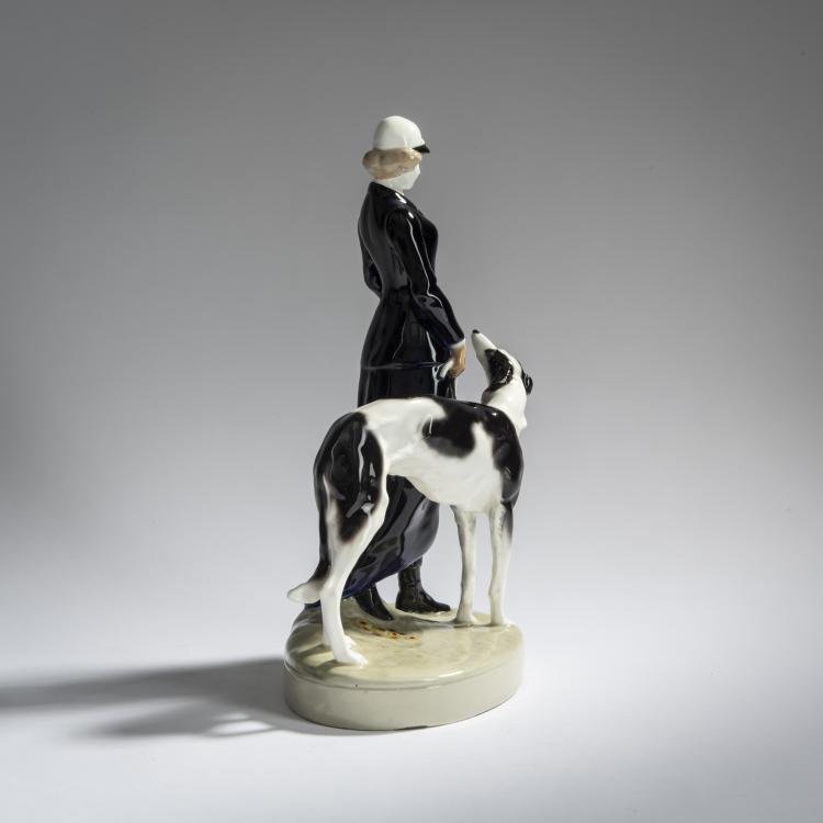 Bild 2 zu Objekt, 'Standing lady in a hunting outfit with borzoi', 1913/14,  Perigot, Goldscheider, Friedrich, Wien, 156D 803