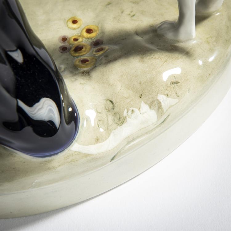 Bild 6 zu Objekt, 'Standing lady in a hunting outfit with borzoi', 1913/14,  Perigot, Goldscheider, Friedrich, Wien, 156D 803