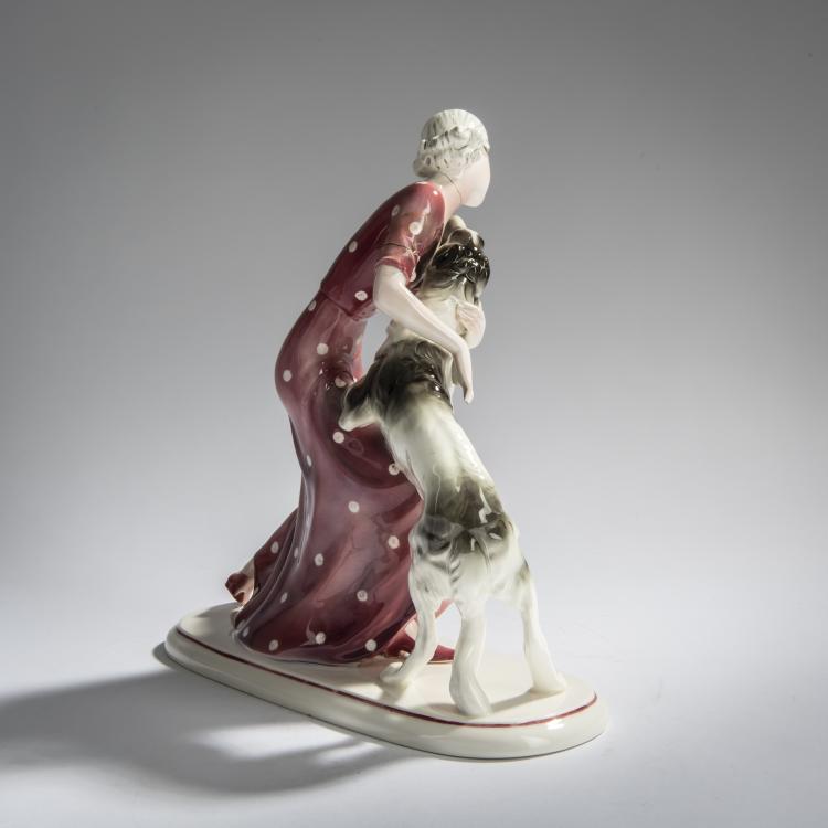 Bild 4 zu Objekt, Young woman with a dog, c. 1930, Hertwig & Co., Katzh&uuml;tte, 156D 833