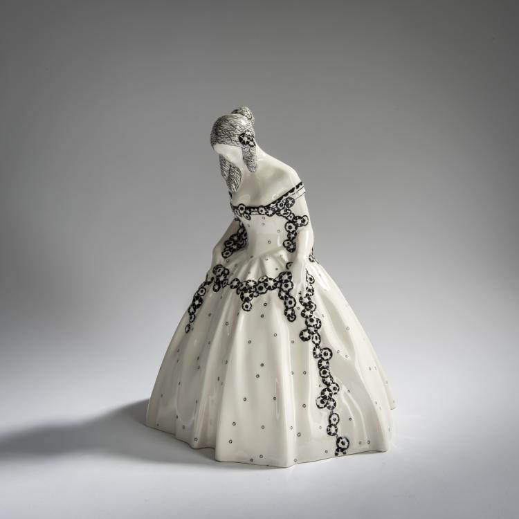 Bild 2 zu Objekt, Crinoline with flower garland, 1907, Michael Powolny, Gmundner Keramik, 156D 800
