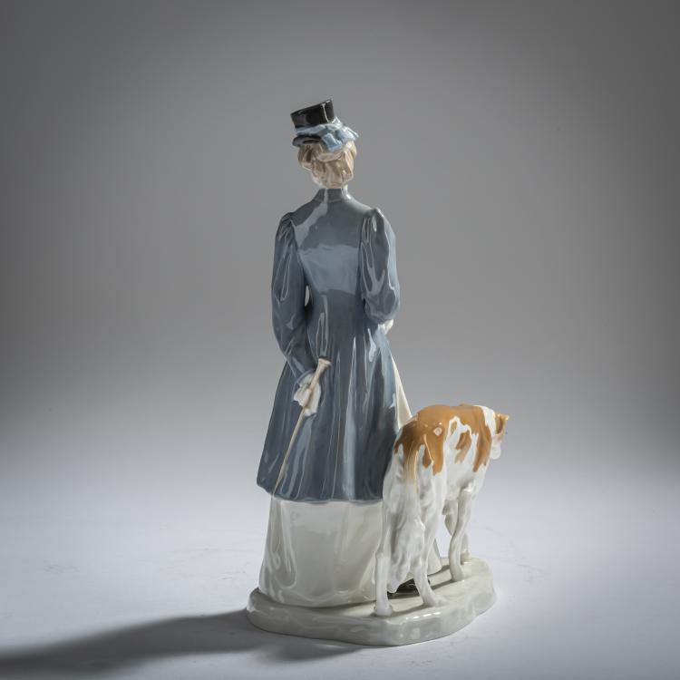 Bild 3 zu Objekt, 'Dame im Reitkost&uuml;m mit Windhund', 1910, Rudolf Hentschel, Meissen, 156D 741