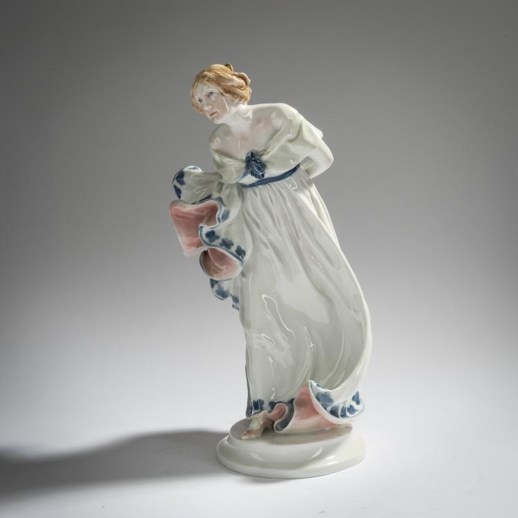 Hauptbild zu Objekt, 'Lady in a Ball Gown', 1902, Konrad Hentschel, Meissen, 156D 730