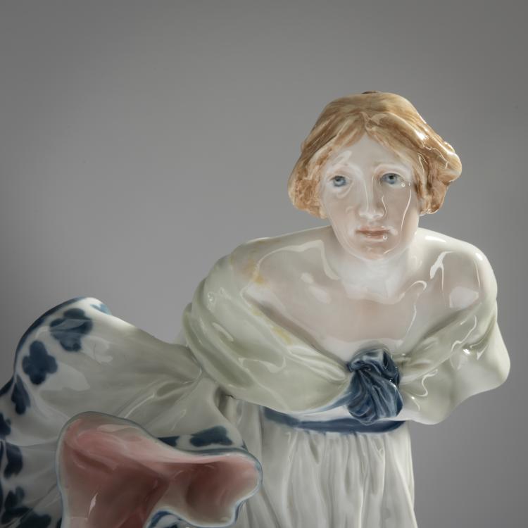 Bild 3 zu Objekt, 'Lady in a Ball Gown', 1902, Konrad Hentschel, Meissen, 156D 730