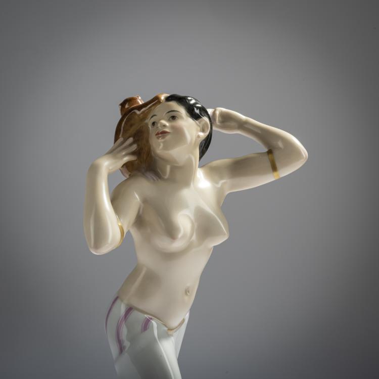 Bild 4 zu Objekt, 'Afrikanerin' aus dem Hochzeitszug, 1909, Adolph Amberg, Berlin, KPM, 156D 702