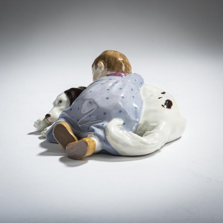 Bild 2 zu Objekt, 'Kind, auf liegendem Hund schlafend', 1905, Konrad Hentschel, Meissen, 156D 736