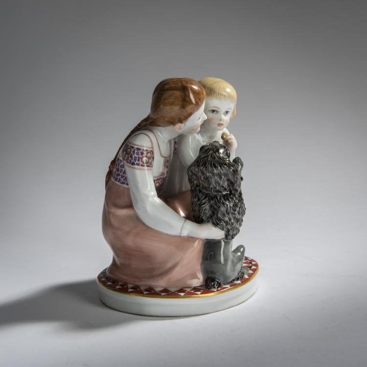 Bild 1 zu Objekt, 'Zwei Kinder mit Hund', 1912/13, Max Bochmann, Meissen, 156D 734