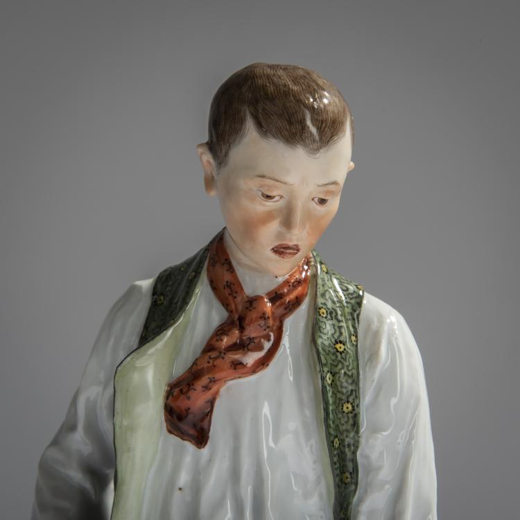 Bild 4 zu Objekt, 'Knabe mit Apfelsack', 1904, Karl Theodor Eichler, Meissen, 156D 731