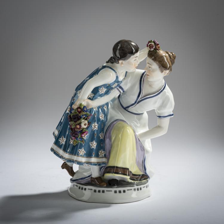Hauptbild zu Objekt, 'Girl with Child', 1905, Karl Theodor Eichler, Meissen, 156D 732
