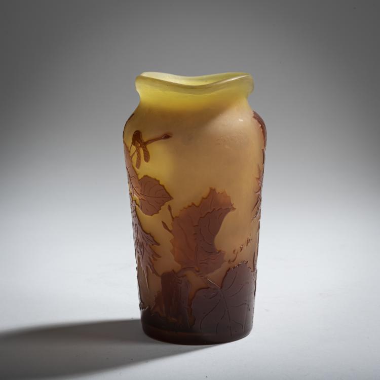 Bild 1 zu Objekt, 'Noisetiers' vase, 1920-36, Emile Gall&eacute;, Gall&eacute;, &Eacute;tablissements, Nancy, 156B 230