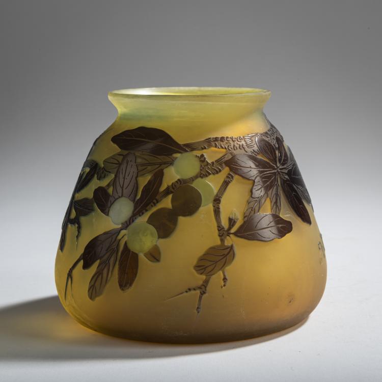 Bild 1 zu Objekt, 'Prunelles' vase, 1920-24, Emile Gall&eacute;, Gall&eacute;, &Eacute;tablissements, Nancy, 156B 225