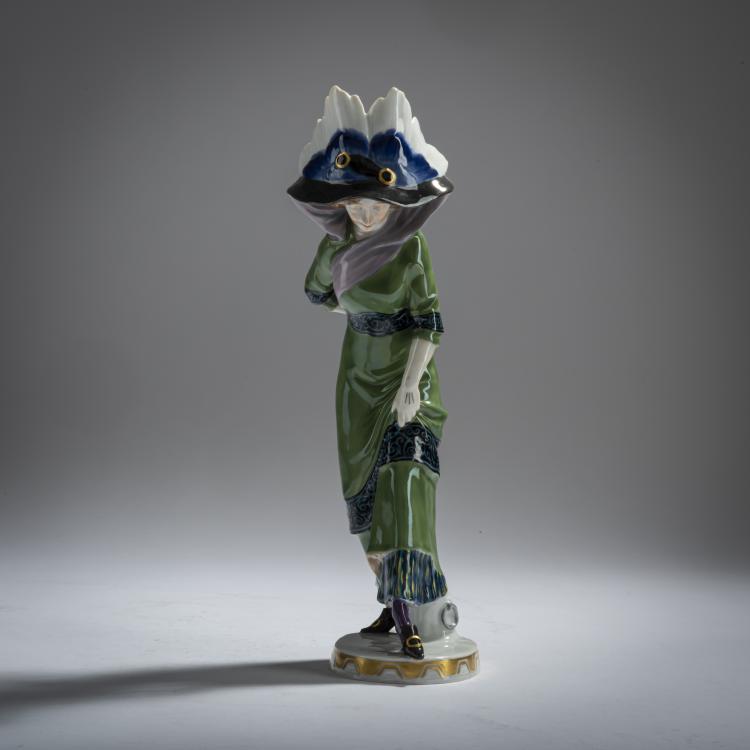 Hauptbild zu Objekt, 'Dame mit Schirm', 1911, Alfred Otto Adalbert K&ouml;nig, Meissen, 156D 742