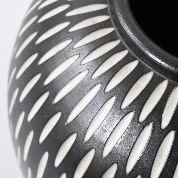 Bild 3 zu Objekt, Tall vase, 1950s, Elly und Wilhelm Kuch, Kuch, Wilhelm; Kuch, Elly, 157A 122