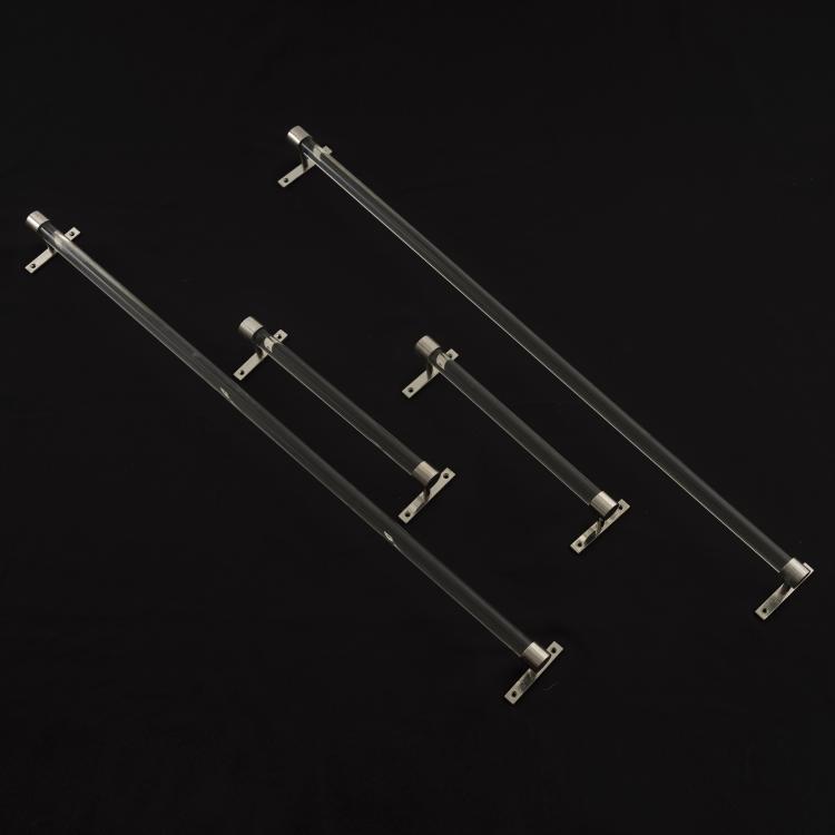 Hauptbild zu Objekt, 4 towel rails with brackets, 1989, Andr&eacute;e Putman, Ecart International, Paris, 157B 538