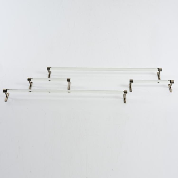 Bild 2 zu Objekt, 4 towel rails with brackets, 1989, Andr&eacute;e Putman, Ecart International, Paris, 157B 538