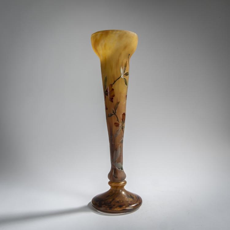 Bild 1 zu Objekt, 'Cognassier du Japon' vase, c. 1910, Antonin Daum, Daum Fr&egrave;res, Nancy, 156D 673