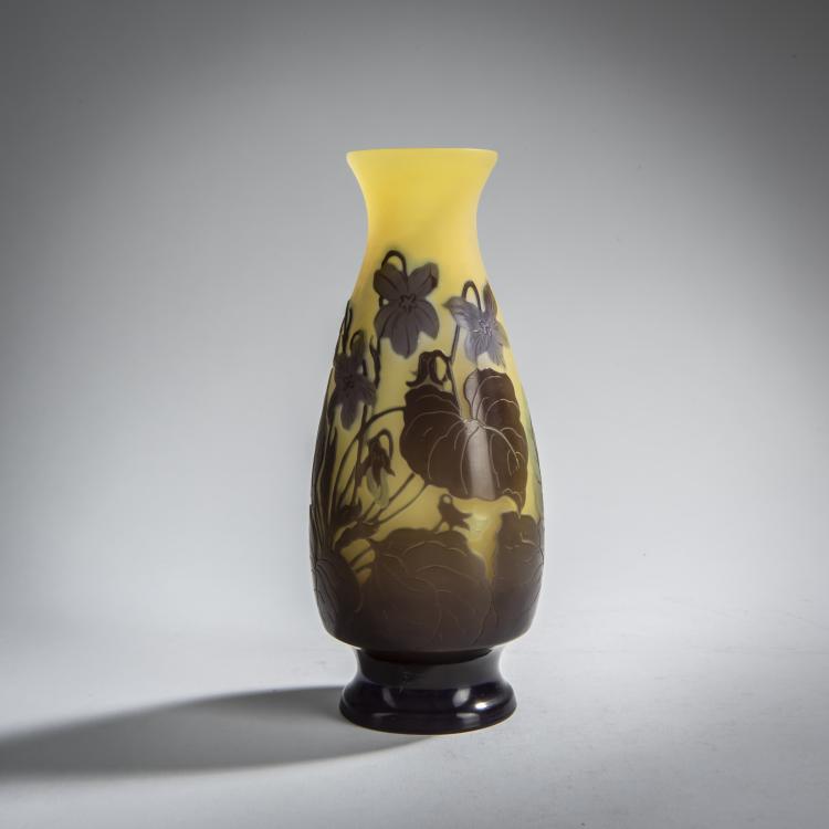 Hauptbild zu Objekt, 'Violettes' vase, 1920-36, Emile Gall&eacute;, Gall&eacute;, &Eacute;tablissements, Nancy, 156D 696