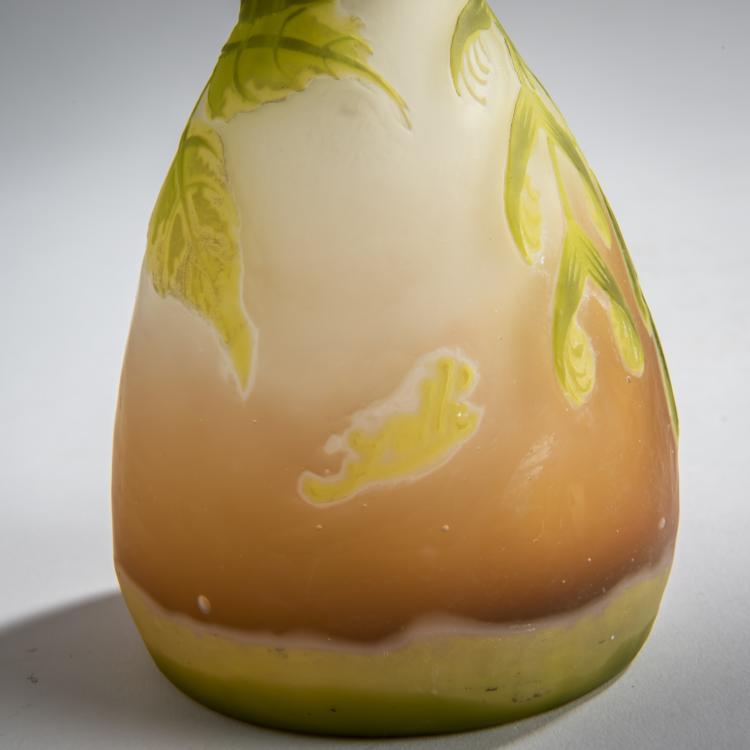Bild 4 zu Objekt, Vase '&Eacute;rable &agrave; feuilles de fr&ecirc;ne', 1902-03, Emile Gall&eacute;, Gall&eacute;, &Eacute;mile, Nancy, 156D 679