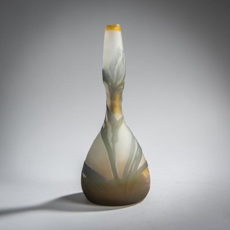 Hauptbild zu Objekt, 'Lys' vase, 1905-08, Emile Gall&eacute;, Gall&eacute;, &Eacute;tablissements, Nancy, 156D 687