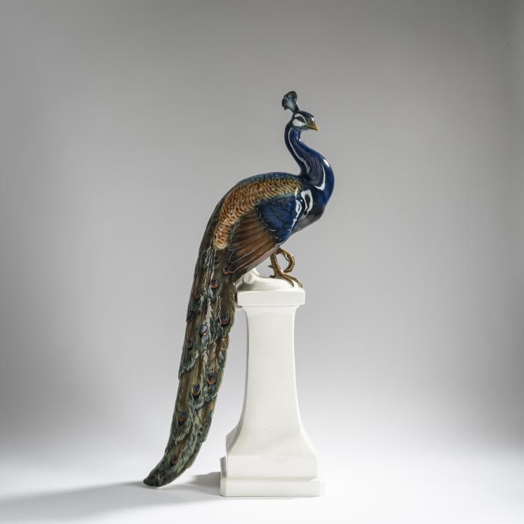 Hauptbild zu Objekt, 'Peacock on a High Pedestal', 1918, Edmund Sode, Schwarzburger Werkst&auml;tten f&uuml;r Porzellankunst, Unterwei&szlig;bach, 156D 773