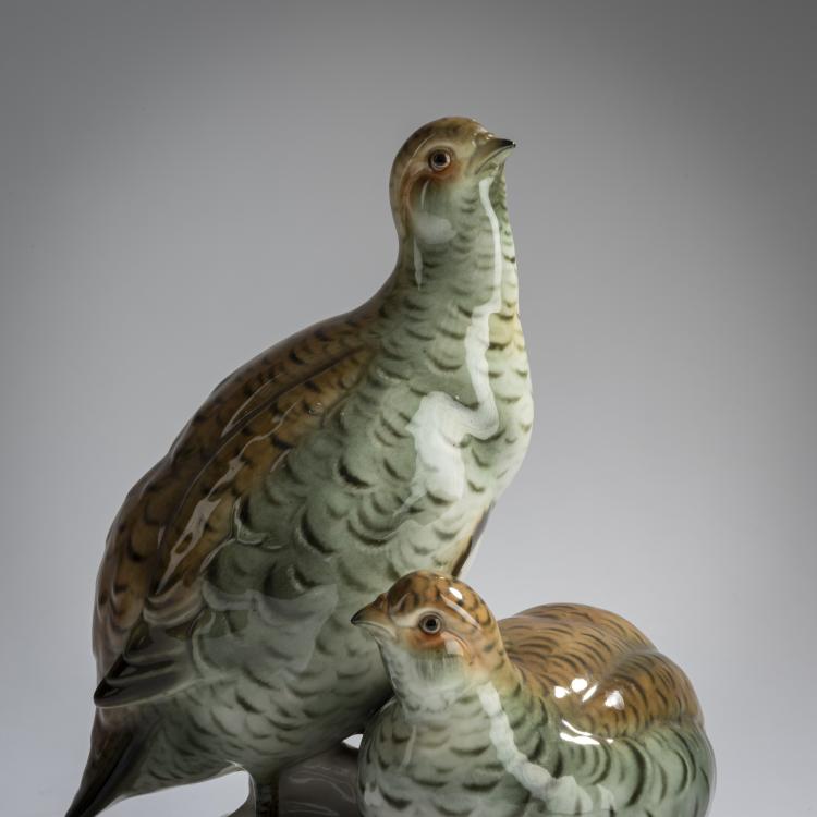 Bild 3 zu Objekt, 'Rebhuhngruppe', 1918, Edmund Sode, Schwarzburger Werkst&auml;tten f&uuml;r Porzellankunst, Unterwei&szlig;bach, 156D 774