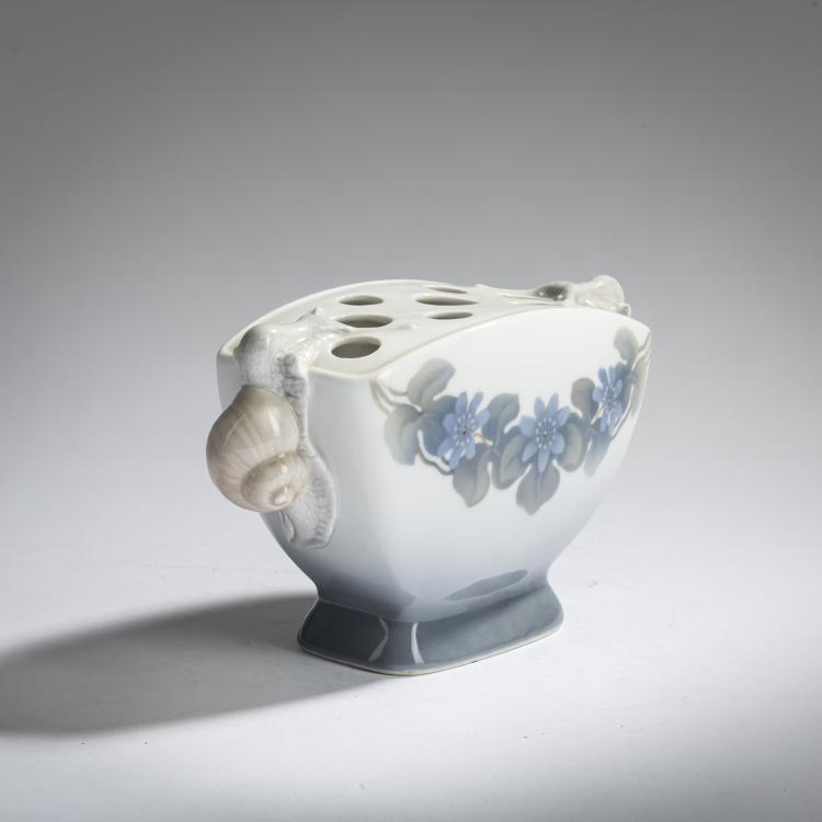 Bild 1 zu Objekt, Rose vase, c. 1900, Kopenhagen, KPM, 156C 658