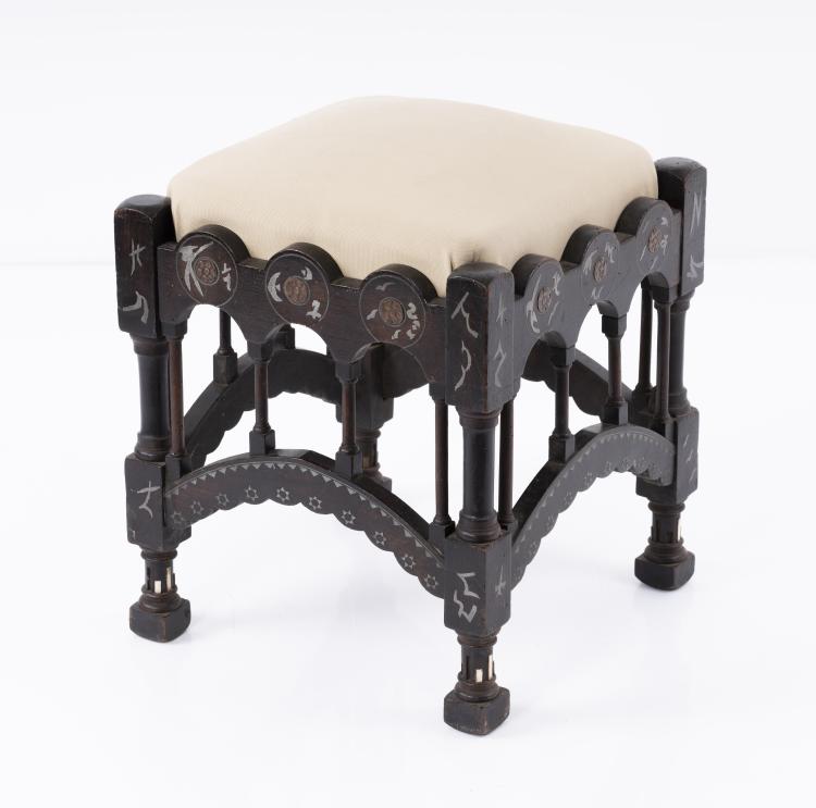 Bild 2 zu Objekt, Stool, c. 1895, Carlo Bugatti, Bugatti & Cie., Mailand, 156C 505