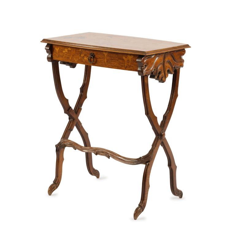 Hauptbild zu Objekt, 'Coeur de Jeannette' handwork table, c. 1900, Emile Gall&eacute;, Gall&eacute;, &Eacute;mile, Nancy, 156C 514