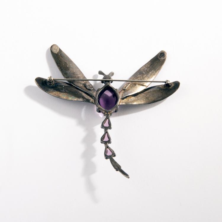 Bild 1 zu Objekt, Dragonfly brooch, c. 1935, Hob&eacute;, USA, 157E 1051