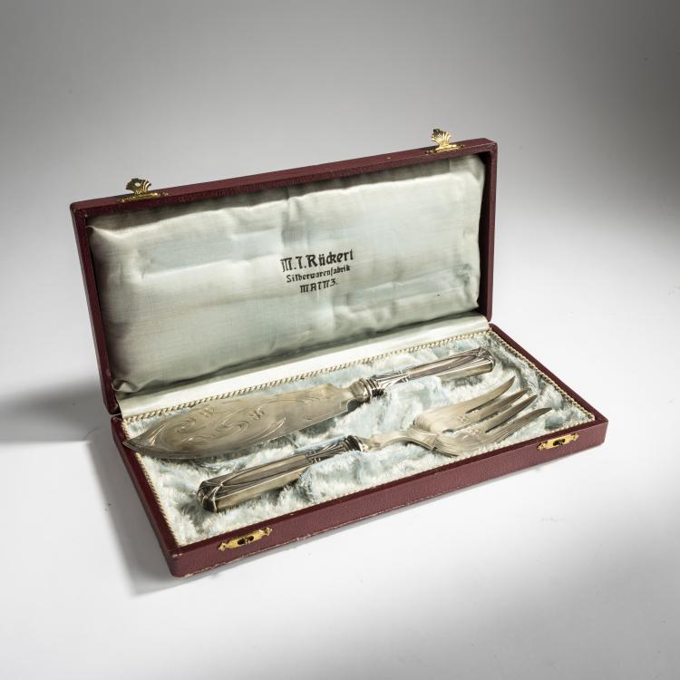 Hauptbild zu Objekt, Zwei Fischvorlegeteile '5100', 1901-04, Peter Behrens, R&uuml;ckert, M. J., Mainz, 156C 449