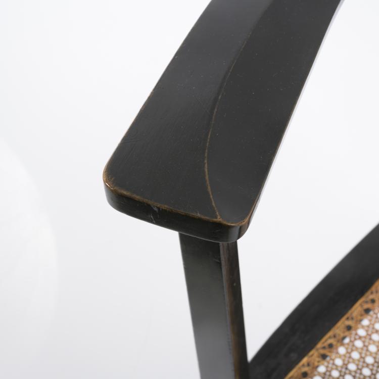 Bild 2 zu Objekt, Armlehnstuhl, 1901-03, Mackay Hugh Baillie Scott, Dresdener Werkst&auml;tten, Hellerau; J. P. White, Pyghtle Works, Bedford, 156C 507