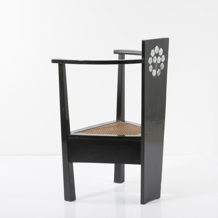 Bild 7 zu Objekt, Armlehnstuhl, 1901-03, Mackay Hugh Baillie Scott, Dresdener Werkst&auml;tten, Hellerau; J. P. White, Pyghtle Works, Bedford, 156C 507