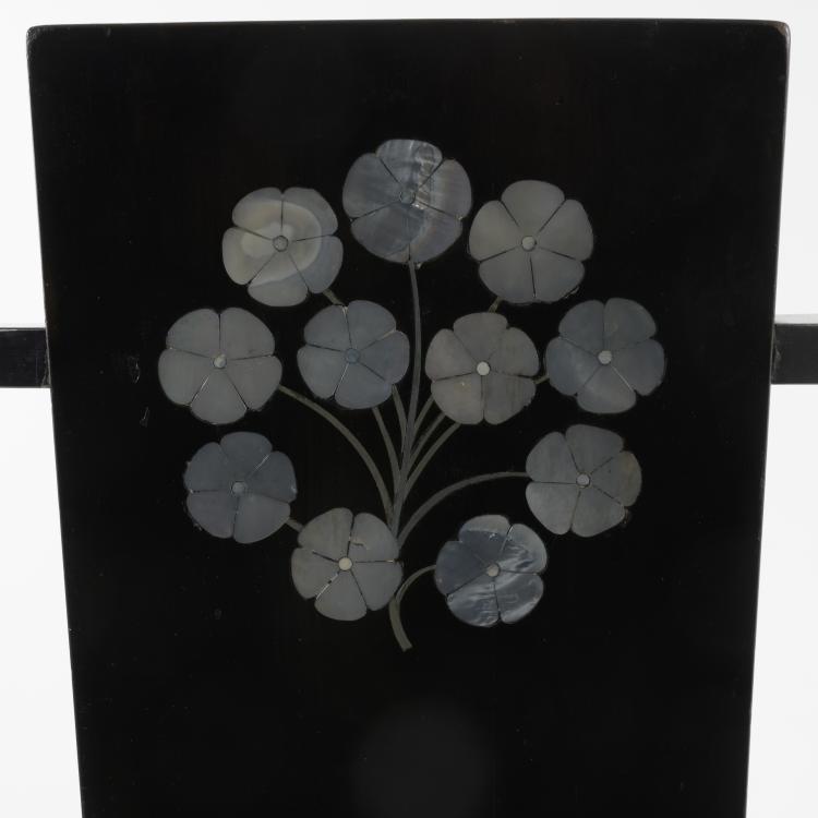 Bild 9 zu Objekt, Armlehnstuhl, 1901-03, Mackay Hugh Baillie Scott, Dresdener Werkst&auml;tten, Hellerau; J. P. White, Pyghtle Works, Bedford, 156C 507