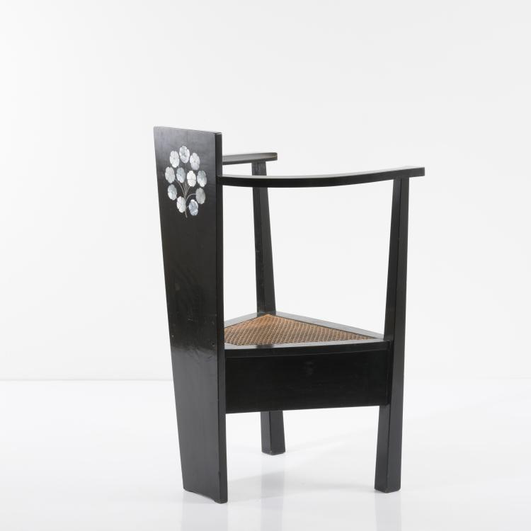 Bild 10 zu Objekt, Armlehnstuhl, 1901-03, Mackay Hugh Baillie Scott, Dresdener Werkst&auml;tten, Hellerau; J. P. White, Pyghtle Works, Bedford, 156C 507