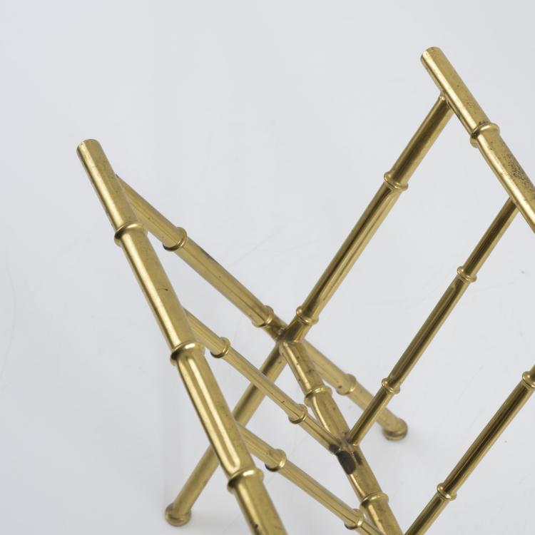 Bild 4 zu Objekt, 'Bamboo' side table and newspaper rack, c. 1970, Italien, 157B 490