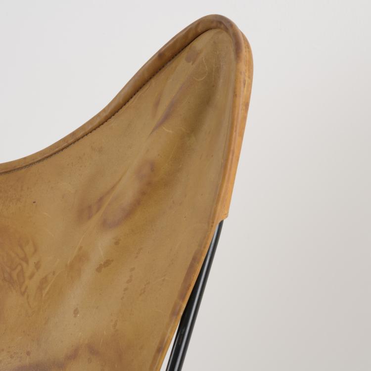 Bild 6 zu Objekt, Zwei Sessel 'Fledermaus' - 'Butterfly', 1938, Jorge Ferrari-Hardoy,Juan Kurchan,Antonio Bonet, Knoll International, New York, 157B 247